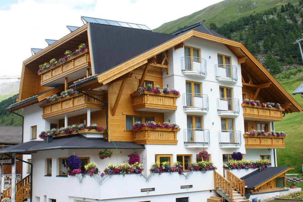 Bed and Breakfast Haus Bergkristall Obergurgl Exterior foto